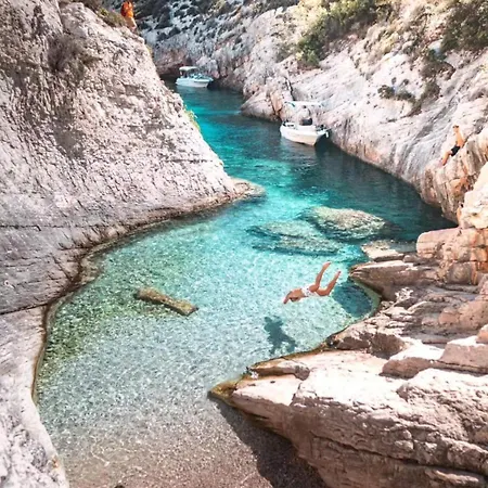 Апартаменты Stunning View-maleni Вис