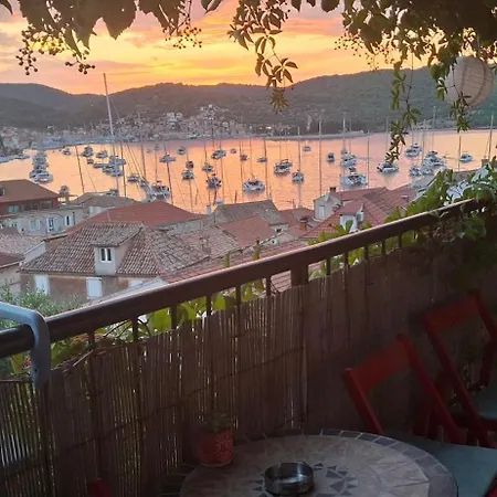 Stunning View-maleni