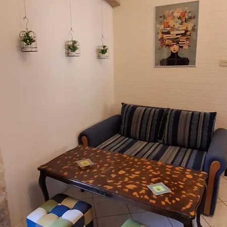 Stunning View-maleni Vis