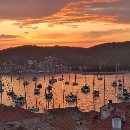 Stunning View-maleni Daire *