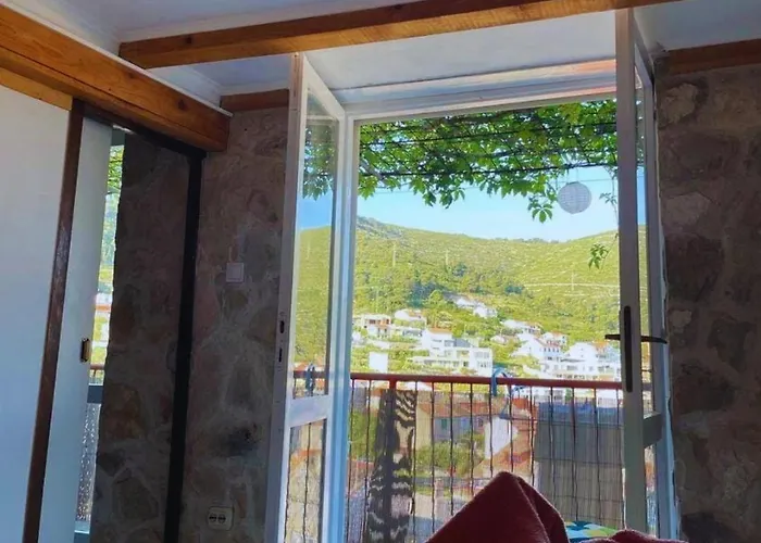 Stunning View-maleni Apartmán Vis